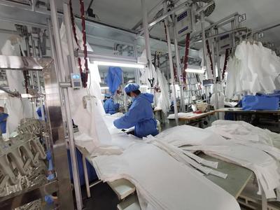 緊急轉(zhuǎn)產(chǎn)!桓臺(tái)牛仔服生產(chǎn)企業(yè)全力生產(chǎn)防護(hù)用品